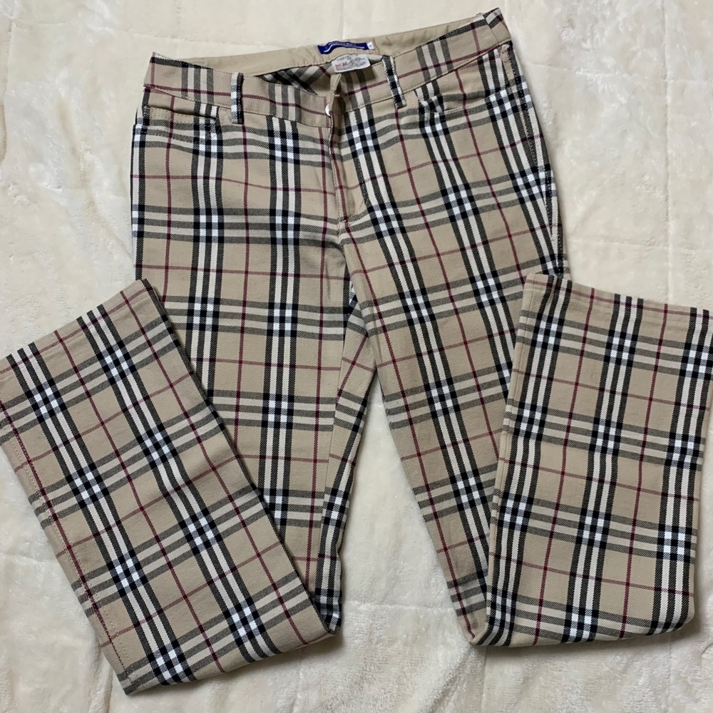 Burberry blue label pants
